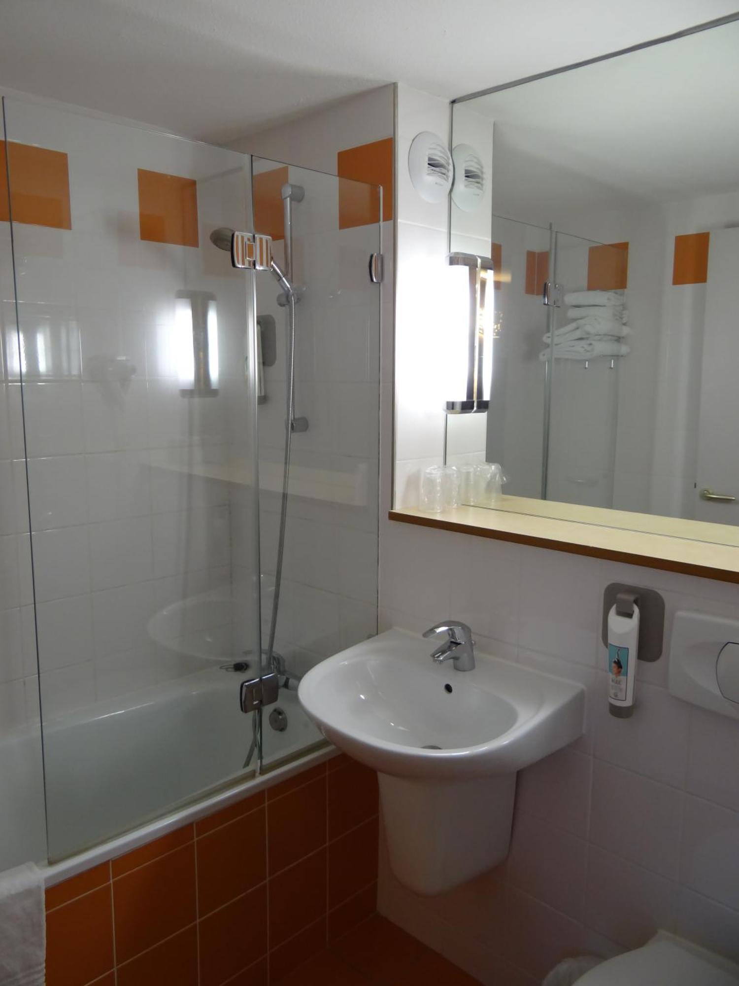 Ibis Styles Perigueux Trelissac Otel Oda fotoğraf